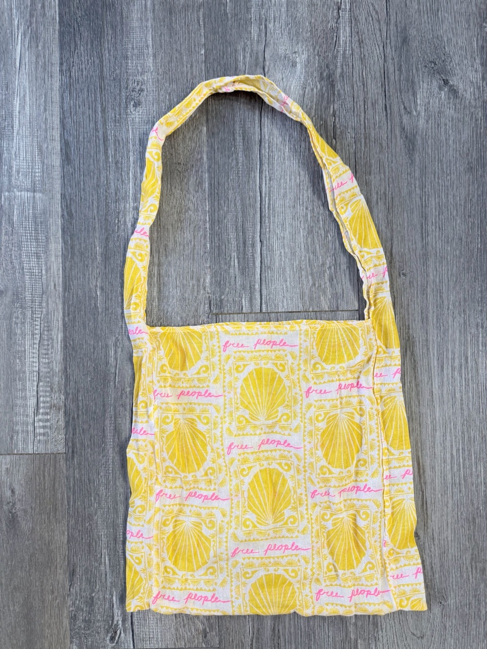 FREE PEOPLE Yellow Shell-Print Tote